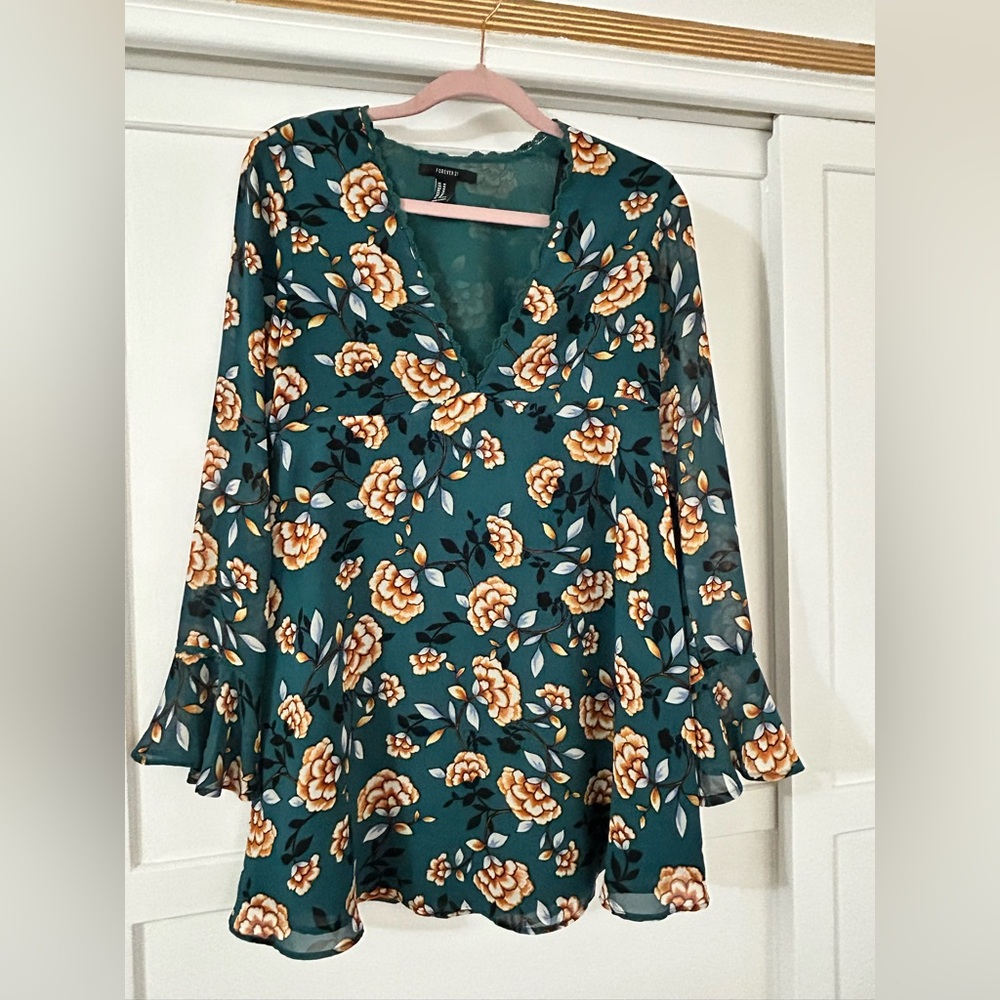 Forever 21 Teal Floral V-Neck Blouse with Bell Sleeves